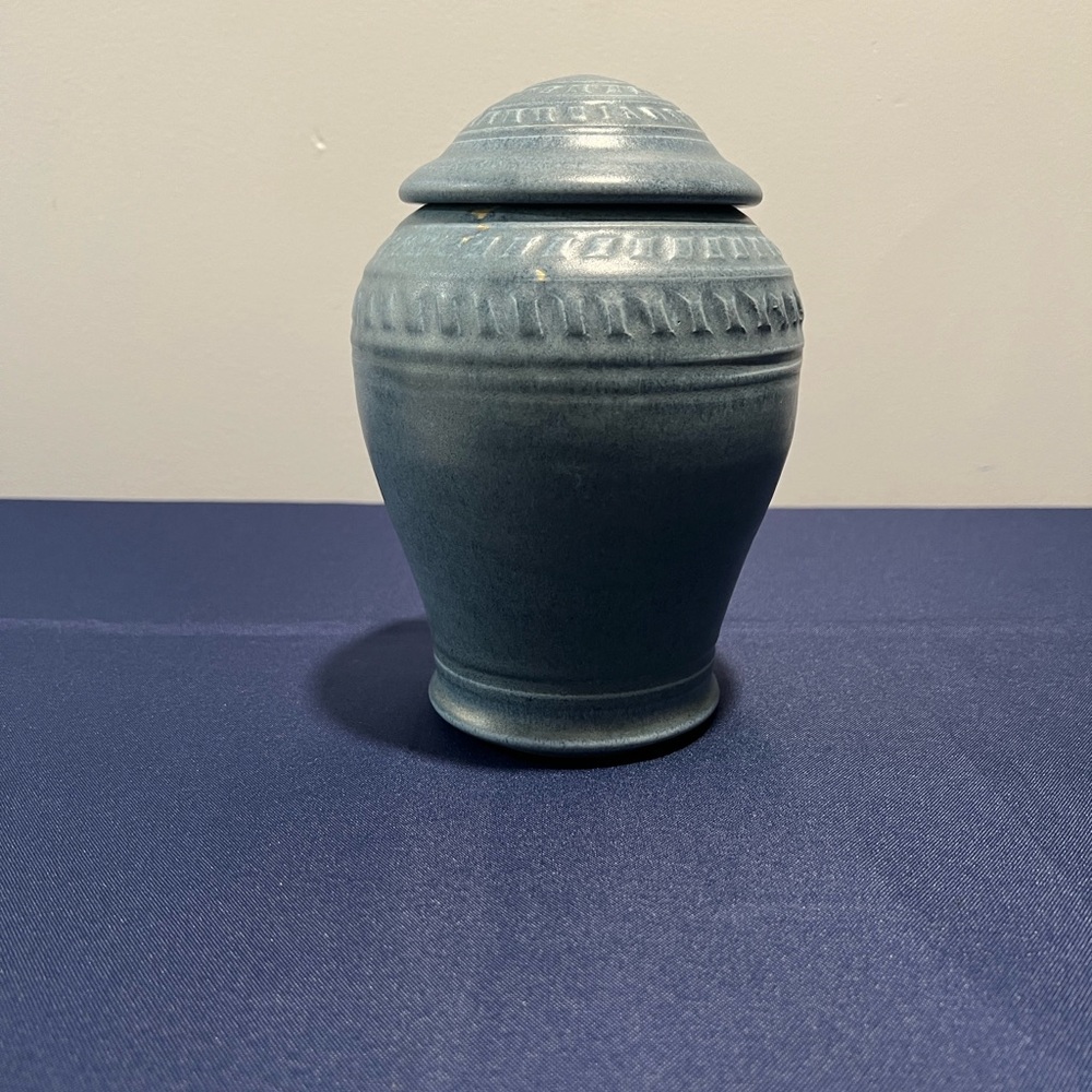 Vintage Signed Horton B-5 Elegant Blue Ceramic Vase - Picture 3 of 8